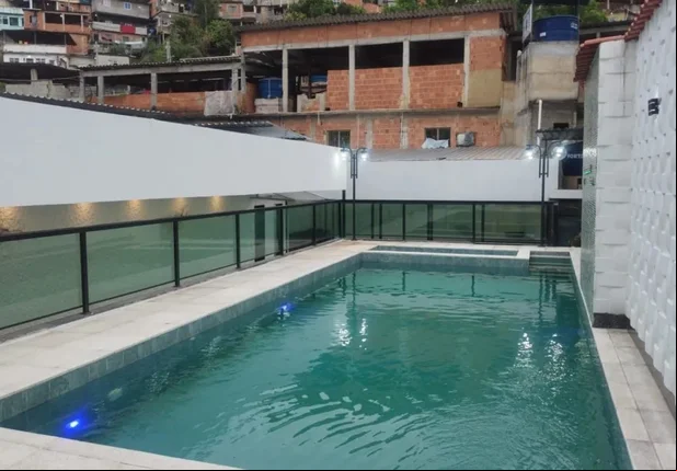 Área de lazer do tráfico no Complexo do Alemão