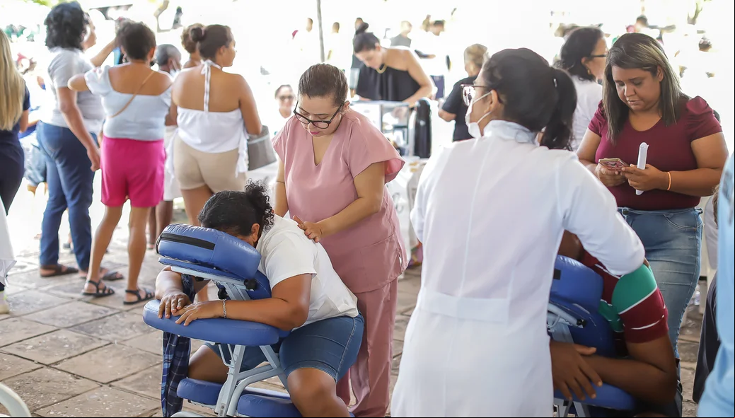 Projeto oferece massagem relaxante
