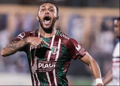 Wesley Smith, atacante do Fluminense-PI