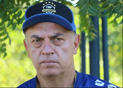 Carlos Rabello, técnico do Altos