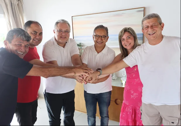 Florentino Neto promove reunião em favor da pré-candidatura de Dr. Hélio