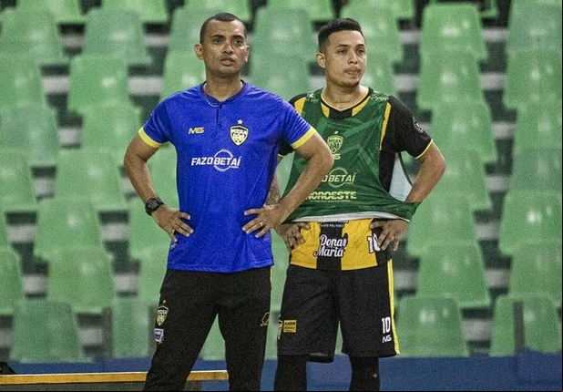 Léo Silva, técnico da AABB/Mesa 14