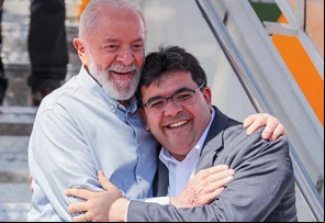 Governador Rafael Fonteles é condecorado com a Grã-Cruz da Ordem de Rio Branco