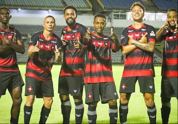 River faz atuação apática, perde para o Moto Club e sai do G-4