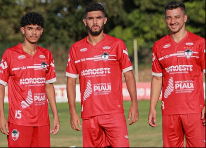 River retorna aos trabalhos com a presença dos novos reforços