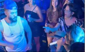 Wesley Safadão com Novin Rezzenha