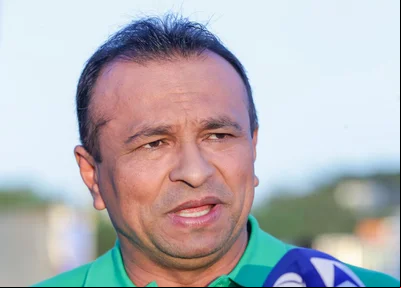 Capitão Fábio Abreu