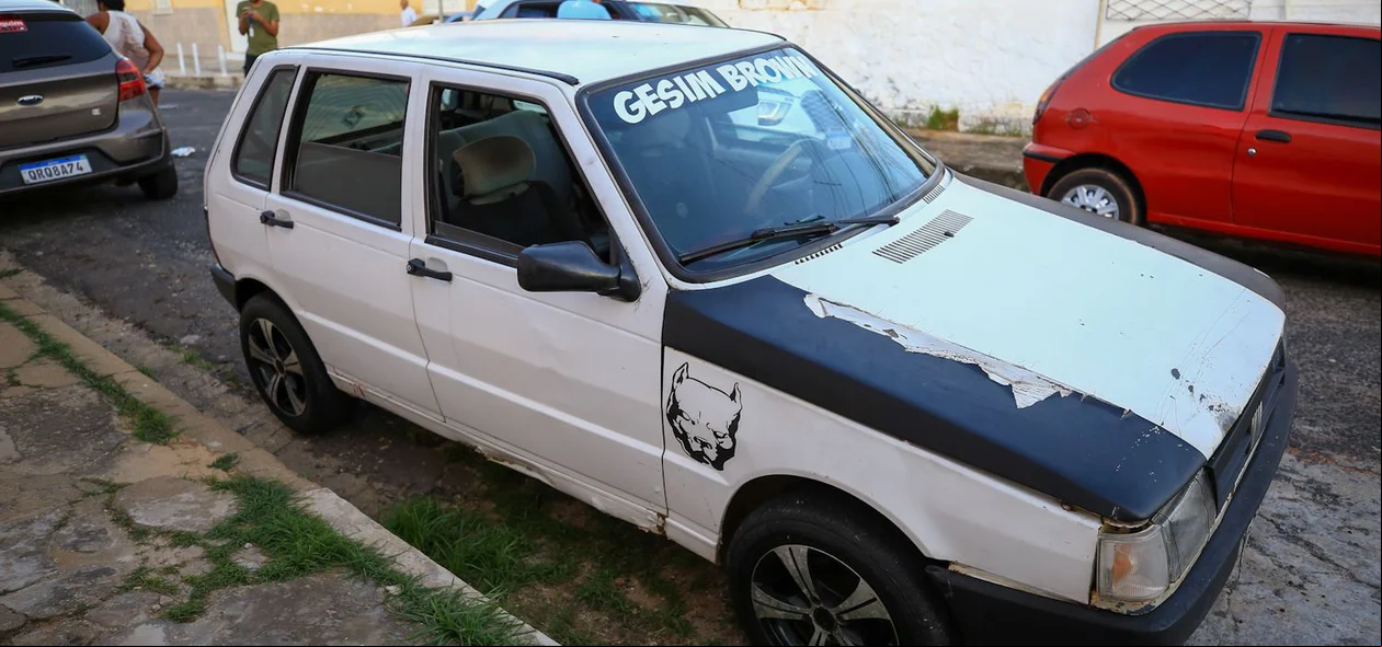 Carro onde a vítima foi levada para o hospital