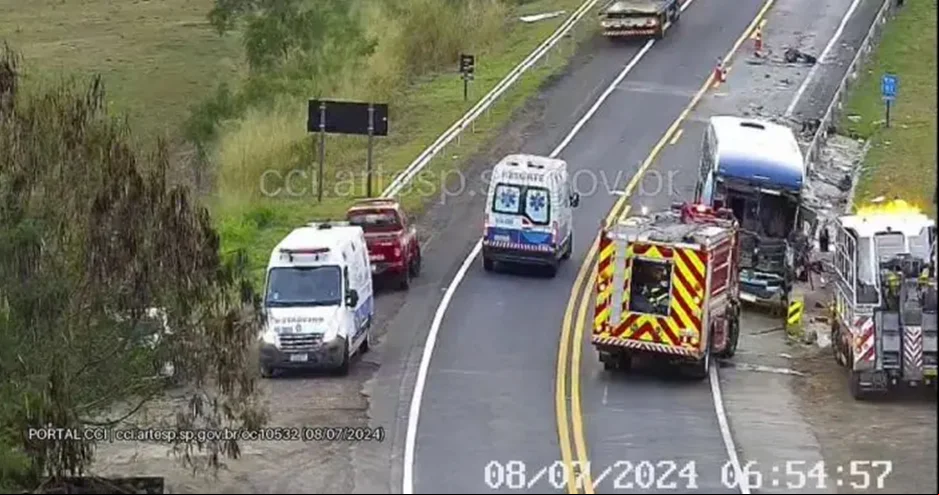 Colisão deixou cinco mortos em rodovia do estado de São paulo