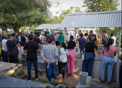 Sepultamento do filho do secretário Michel Saldanha em Teresina