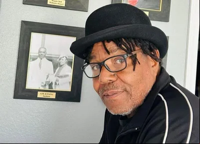 Morre Tito Jackson
