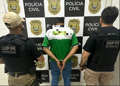 Um dos presos durante as ações