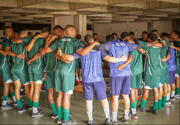 Altos realiza último treino em Teresina