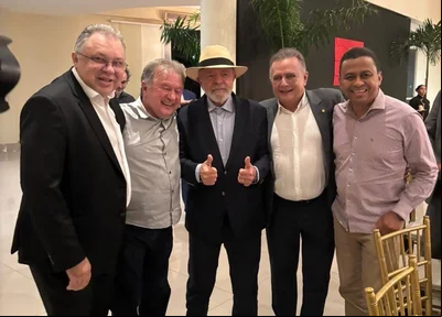 Flávio Nogueira, Merlong Solano, Francisco Costa e Florentino Neto com o presidente Lula