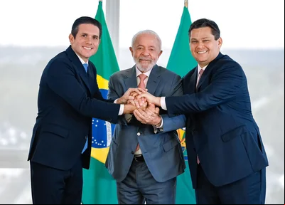 Lula com Hugo Motta e Davi Alcolumbre