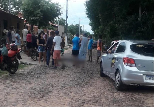 Brasileiro morre e colombiano fica ferido em tiroteio