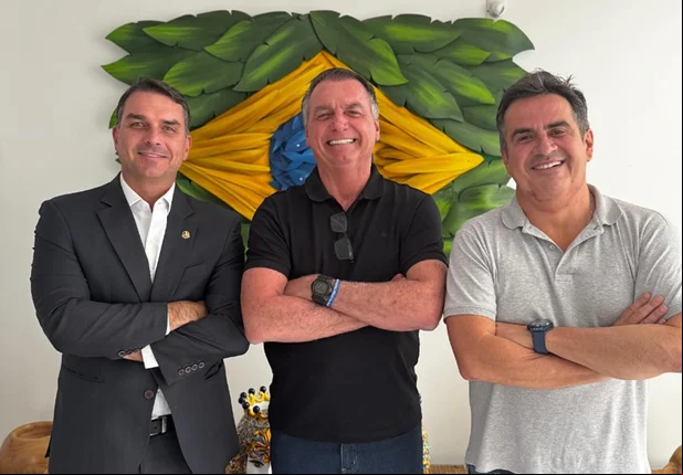 Flávio Bolsonaro, Jair Bolsonaro e Ciro Nogueira