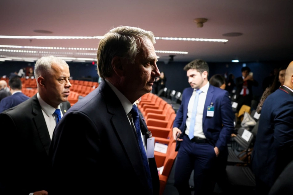 Jair Bolsonaro circula pelo STF durante julgamento da suposta trama golpista