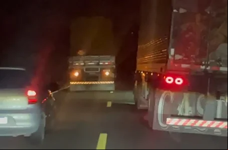 Caminhão fazendo zigue-zague na pista