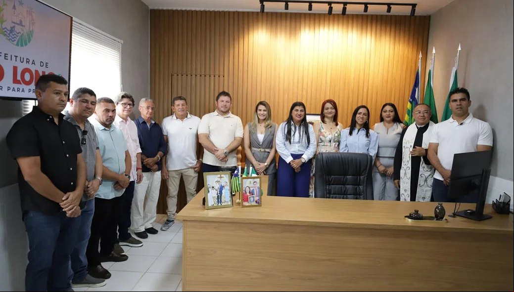 Equipe da Prefeitura de Alto Longá reunida em evento