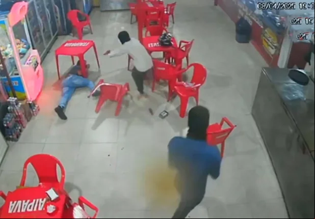 Homem é executado a tiros em lanchonete em  Minas Gerais