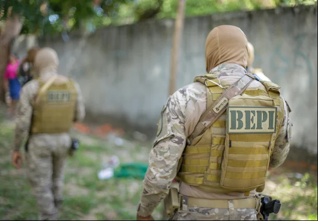 Policiais do BEPI no local do homicídio