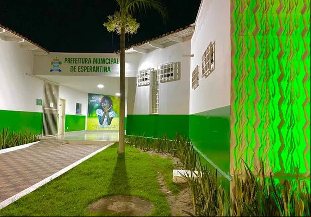 Prefeitura de Esperantina decreta ponto facultativo no dia 17 de abril devido a Semana Santa