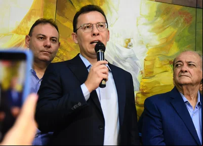 Zé Neto assumiu a SEMEL, na manhã desta segunda-feira (07), em solenidade na Prefeitura de Teresina