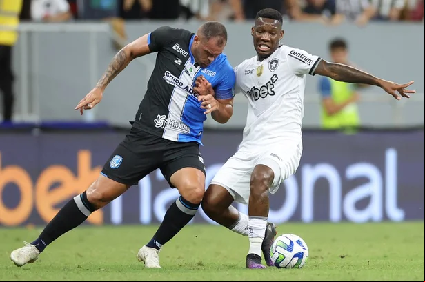 Botafogo perde, mas avança na Copa do Brasil; Santos é eliminado