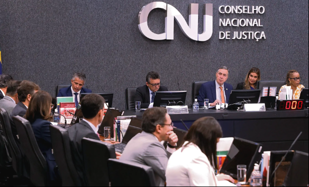 CNJ decide restringir pagamento de novos penduricalhos a juízes