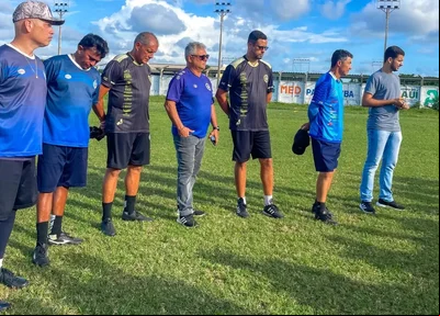 Comissão técnica e dirigentes do Parnahyba