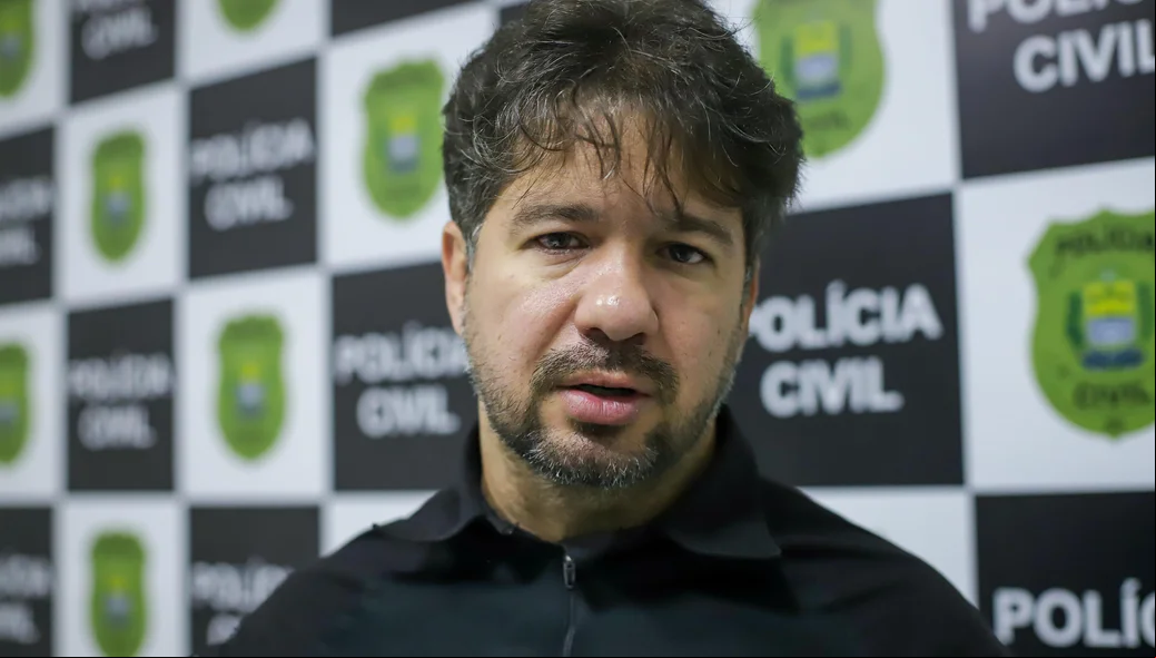 Diretor do DENARC, delegado Samuel Silveira