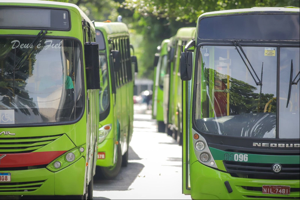 Motoristas de ônibus de Teresina em greve