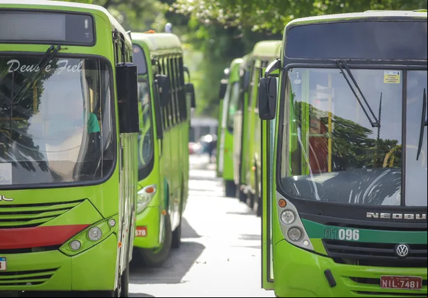 Motoristas de ônibus de Teresina em greve