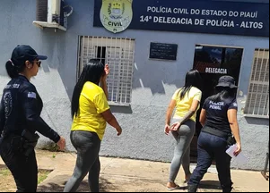 Mulheres são presas com drogas que seriam entregues em presídio de Altos