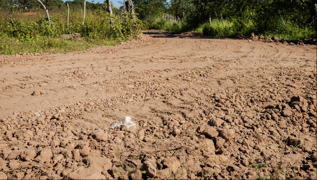 Prefeitura recupera mais de 46 km de estradas na zona rural de José de Freitas