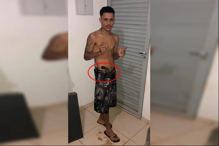 Traficante ameaça moradores e é preso após ostentar arma na internet