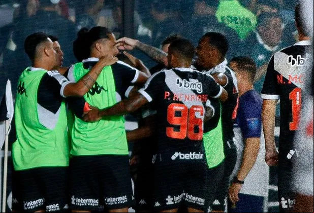 Vasco vence Operário-PR nos pênaltis e avança para as oitavas da Copa do Brasil