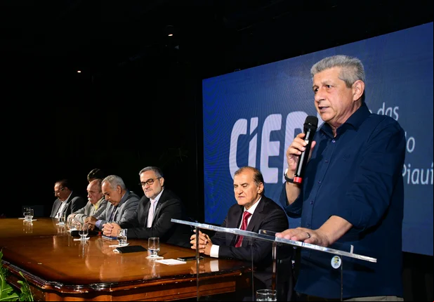 Zé Filho defende melhorias no ambiente de negócios durante posse da diretoria do CIEPI