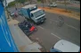 Imagens de câmeras de segurança mostram o momento do acidente