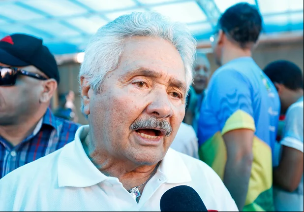 Elmano Férrer