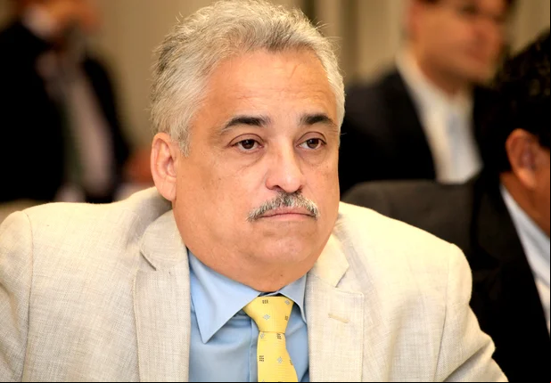 Robert Rios