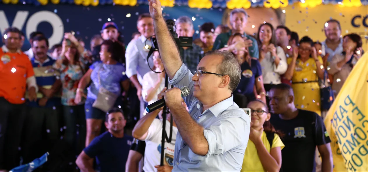 Prefeito Firmino durante convenção em Teresina