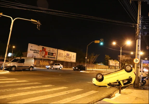 Acidente na Avenida Miguel Rosa 