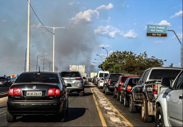 Congestionamento na Ponte Wall Ferraz