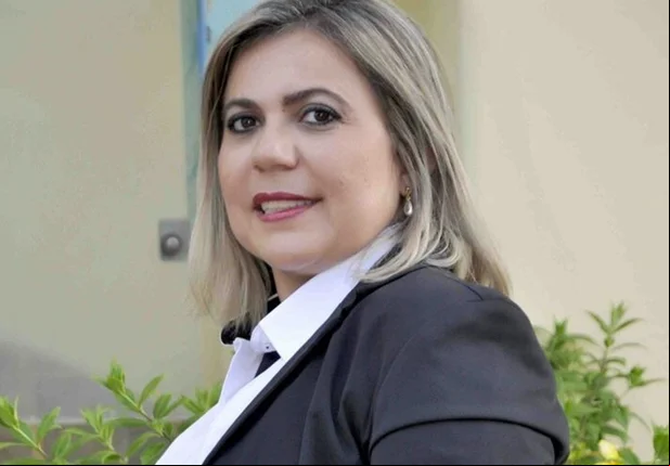 Glaucia Ruth Moreira Campos 
