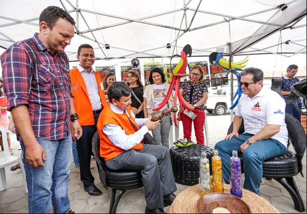 Wellington e Firmino participam de mobilização contra a dengue