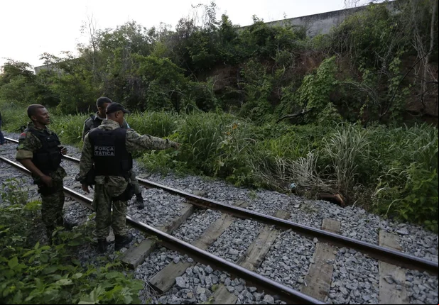Corpo é encontrado carbonizado no Dirceu