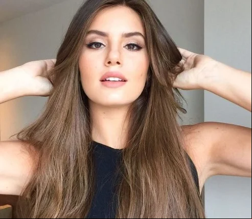 Camila Queiroz