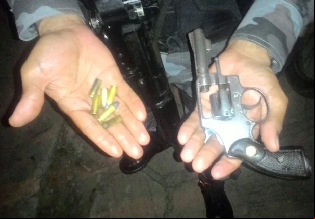 Arma apreendida com o criminoso em Floriano